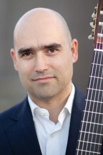 Francisco Javier Jáuregui guitar